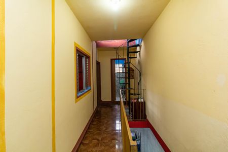 Casa à venda com 173m², 3 quartos e 2 vagasCorredor