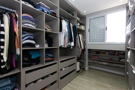 Apartamento à venda com 85m², 2 quartos e 2 vagasCloset da Suíte 2