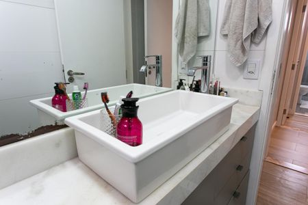 Apartamento à venda com 85m², 2 quartos e 2 vagasBanheiro da Suíte 1