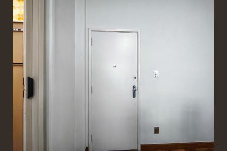 Apartamento para alugar com 63m², 2 quartos e sem vagaEntrada