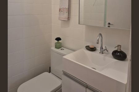 Apartamento à venda com 75m², 3 quartos e 1 vaga Apartamento à venda com 75m², 3 quartos e 1 vagaBanheiro 1