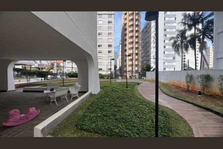 Apartamento à venda com 99m², 2 quartos e 1 vagaÁrea comum