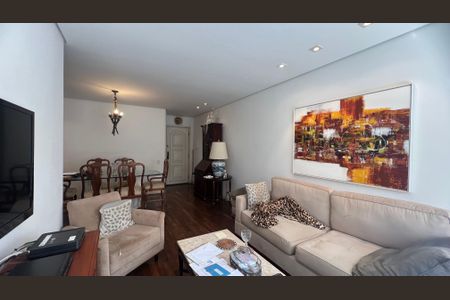 Apartamento à venda com 99m², 2 quartos e 1 vagaSala de TV