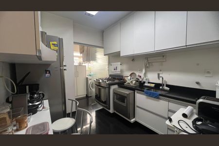 Apartamento à venda com 99m², 2 quartos e 1 vagaCozinha