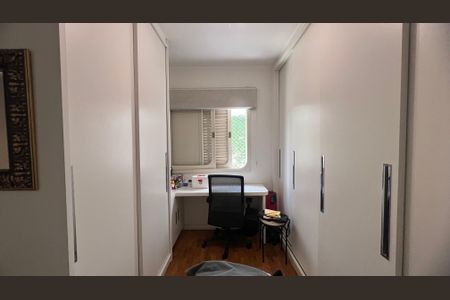 Apartamento à venda com 99m², 2 quartos e 1 vagaCloset da Suíte