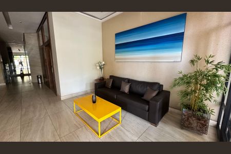 Apartamento à venda com 70m², 2 quartos e 1 vaga Apartamento à venda com 70m², 2 quartos e 1 vagaÁrea comum -Hall de entrada