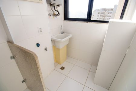 Apartamento à venda com 70m², 2 quartos e 1 vaga Apartamento à venda com 70m², 2 quartos e 1 vagaÁrea de Serviço