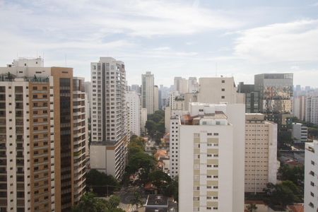 Apartamento à venda com 80m², 1 quarto e 2 vagasVista Varanda Quarto 1