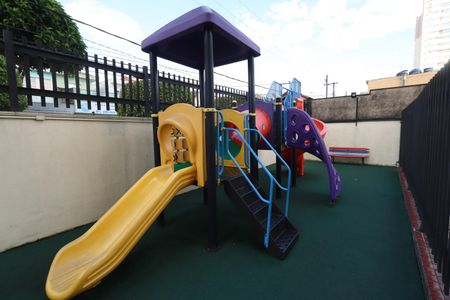 Apartamento à venda com 60m², 2 quartos e 1 vagaÁrea comum - Playground