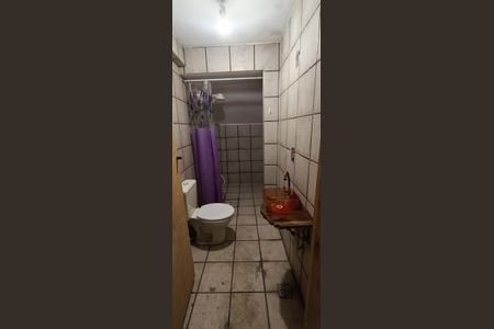 Casa à venda com 220m², 3 quartos e 4 vagasBanheiro da área externa