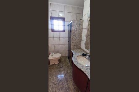 Casa à venda com 220m², 3 quartos e 4 vagasBanheiro Social