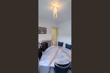 Casa à venda com 220m², 3 quartos e 4 vagasCopa