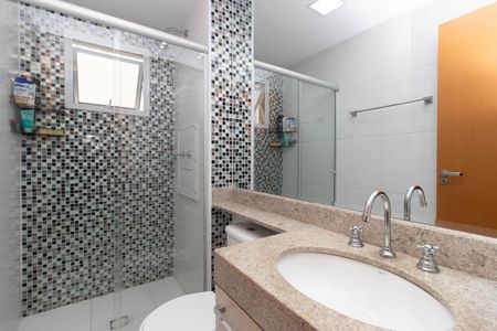 Apartamento à venda com 96m², 3 quartos e 2 vagasBanheiro da Suíte