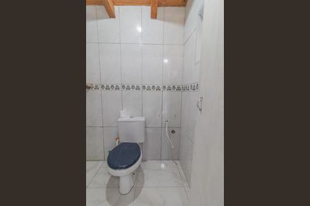 Casa à venda com 70m², 1 quarto e 2 vagas Casa à venda com 70m², 1 quarto e 2 vagasBanheiro