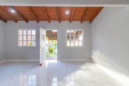 Casa à venda com 70m², 1 quarto e 2 vagas Casa à venda com 70m², 1 quarto e 2 vagasSala/Quarto