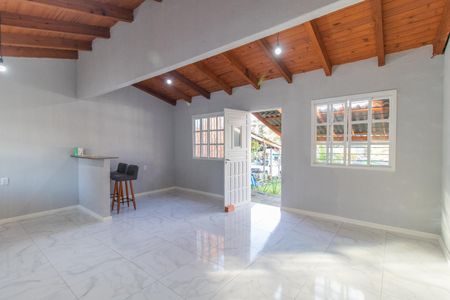 Casa à venda com 70m², 1 quarto e 2 vagas Casa à venda com 70m², 1 quarto e 2 vagasSala/Quarto