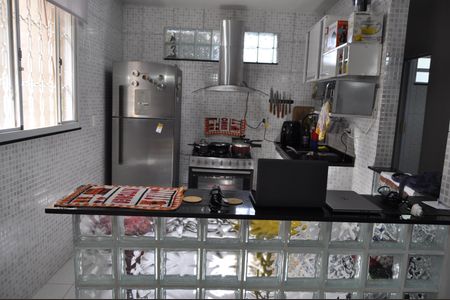 Casa à venda com 120m², 2 quartos e sem vagaSala/Cozinha