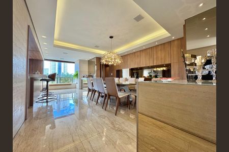 Apartamento à venda com 230m², 4 quartos e 4 vagas Apartamento à venda com 230m², 4 quartos e 4 vagasSala