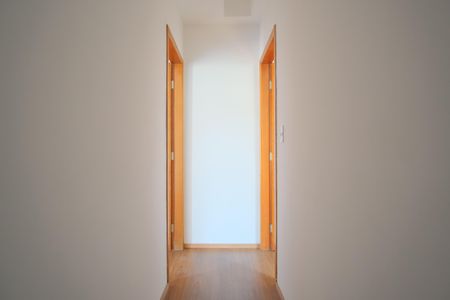 Casa de condomínio à venda com 110m², 2 quartos e 2 vagasEscada