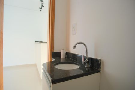 Casa de condomínio à venda com 110m², 2 quartos e 2 vagasLavabo