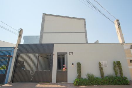 Casa de condomínio à venda com 110m², 2 quartos e 2 vagasFachada