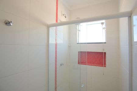 Casa de condomínio à venda com 110m², 2 quartos e 2 vagasBanheiro da Suíte 1