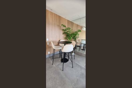 Apartamento para alugar com 92m², 2 quartos e 2 vagas Apartamento para alugar com 92m², 2 quartos e 2 vagasÁrea comum - Salão de festas