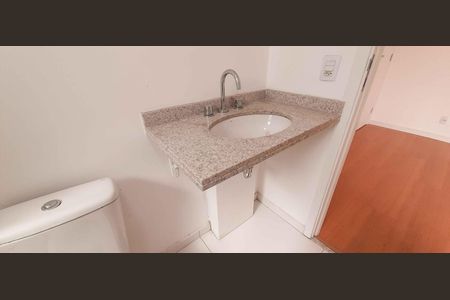 Apartamento para alugar com 92m², 2 quartos e 2 vagas Apartamento para alugar com 92m², 2 quartos e 2 vagasBanheiro da Suíte 1