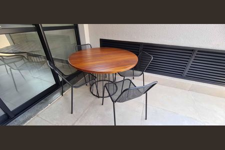 Apartamento para alugar com 92m², 2 quartos e 2 vagas Apartamento para alugar com 92m², 2 quartos e 2 vagasÁrea comum - Churrasqueira