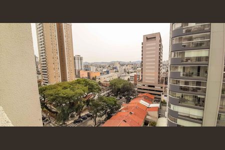 Apartamento para alugar com 92m², 2 quartos e 2 vagas Apartamento para alugar com 92m², 2 quartos e 2 vagasVista da Suíte 2