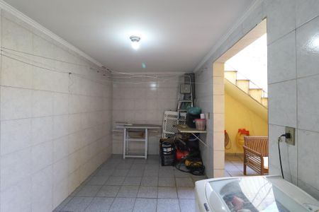 Casa à venda com 100m², 2 quartos e 2 vagas Casa à venda com 100m², 2 quartos e 2 vagasÁrea de Serviço