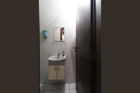 Casa à venda com 100m², 2 quartos e 2 vagas Casa à venda com 100m², 2 quartos e 2 vagasBanheiro