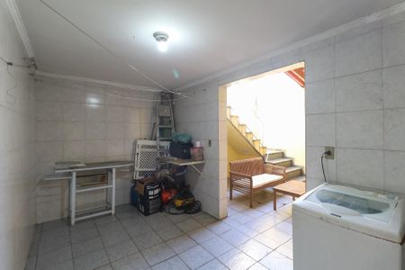 Casa à venda com 100m², 2 quartos e 2 vagas Casa à venda com 100m², 2 quartos e 2 vagasÁrea de Serviço