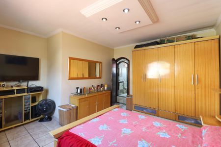 Casa à venda com 100m², 2 quartos e 2 vagas Casa à venda com 100m², 2 quartos e 2 vagasQuarto 1