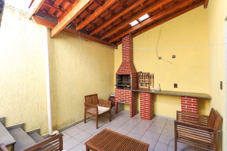 Casa à venda com 100m², 2 quartos e 2 vagas Casa à venda com 100m², 2 quartos e 2 vagasÁrea Externo