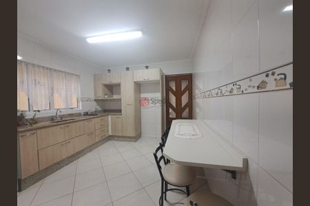 Casa à venda com 174m², 3 quartos e 3 vagas