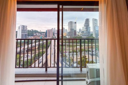 Studio para alugar com 25m², 1 quarto e sem vaga Studio para alugar com 25m², 1 quarto e sem vagaStudio