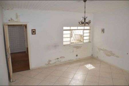 Casa à venda com 140m², 4 quartos e sem vaga