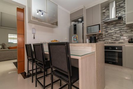 Casa à venda com 130m², 3 quartos e 4 vagasCozinha