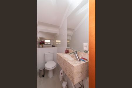 Casa à venda com 130m², 3 quartos e 4 vagasLavabo