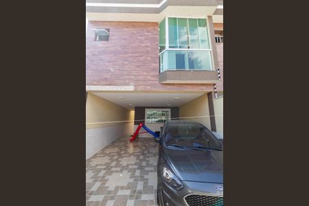 Casa à venda com 130m², 3 quartos e 4 vagasFachada