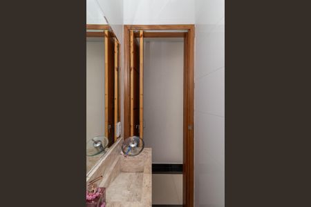 Casa à venda com 130m², 3 quartos e 4 vagasLavabo