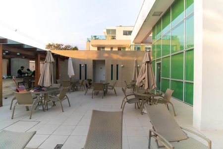 Apartamento à venda com 230m², 3 quartos e 2 vagas Apartamento à venda com 230m², 3 quartos e 2 vagasÁrea comum