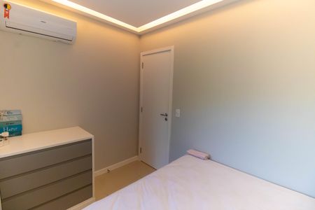 Apartamento à venda com 230m², 3 quartos e 2 vagas Apartamento à venda com 230m², 3 quartos e 2 vagasQuarto