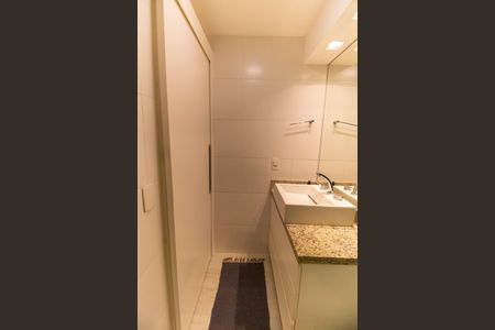 Apartamento à venda com 230m², 3 quartos e 2 vagas Apartamento à venda com 230m², 3 quartos e 2 vagasBanheiro Social