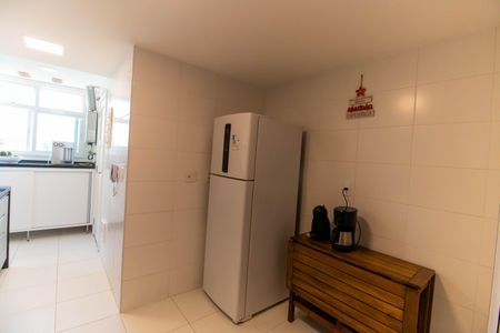 Apartamento à venda com 230m², 3 quartos e 2 vagas Apartamento à venda com 230m², 3 quartos e 2 vagasCozinha