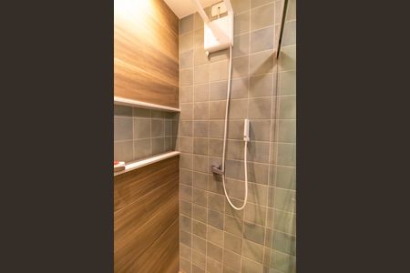 Apartamento à venda com 230m², 3 quartos e 2 vagas Apartamento à venda com 230m², 3 quartos e 2 vagasBanheiro da Suíte 1