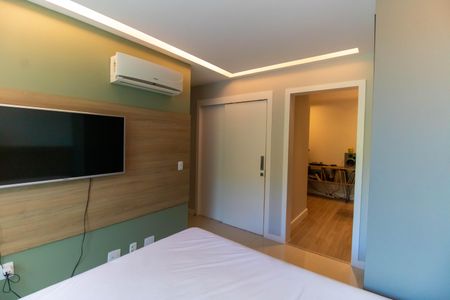 Apartamento à venda com 230m², 3 quartos e 2 vagas Apartamento à venda com 230m², 3 quartos e 2 vagasSuíte 1