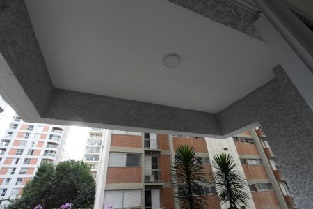 Apartamento à venda com 40m², 2 quartos e sem vagaVaranda - Sala