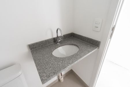 Apartamento à venda com 39m², 2 quartos e sem vaga Apartamento à venda com 39m², 2 quartos e sem vagaBanheiro